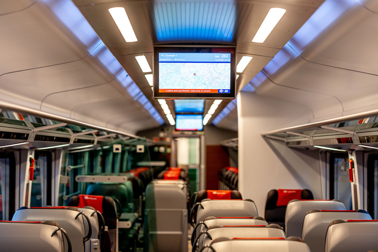 Interjet stroller outlet